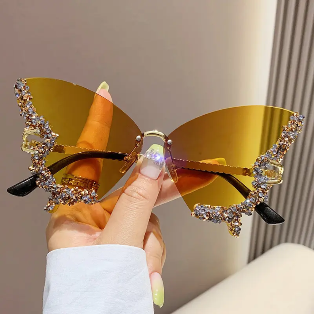 New Butterfly shaped with Diamond Rimless sunglasses for women